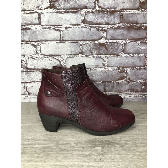 Treintas Burgundy Leather Pebble Ankle Side Zip Heel Boots Women Sz 39EU/8.5M US - Picture 1 of 16